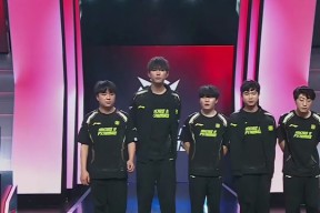 KAIYUN体育平台手机端-Rookie重返赛场，败北首场状态出色，皇家马德里观众沸腾！上演精彩一战的简单介绍