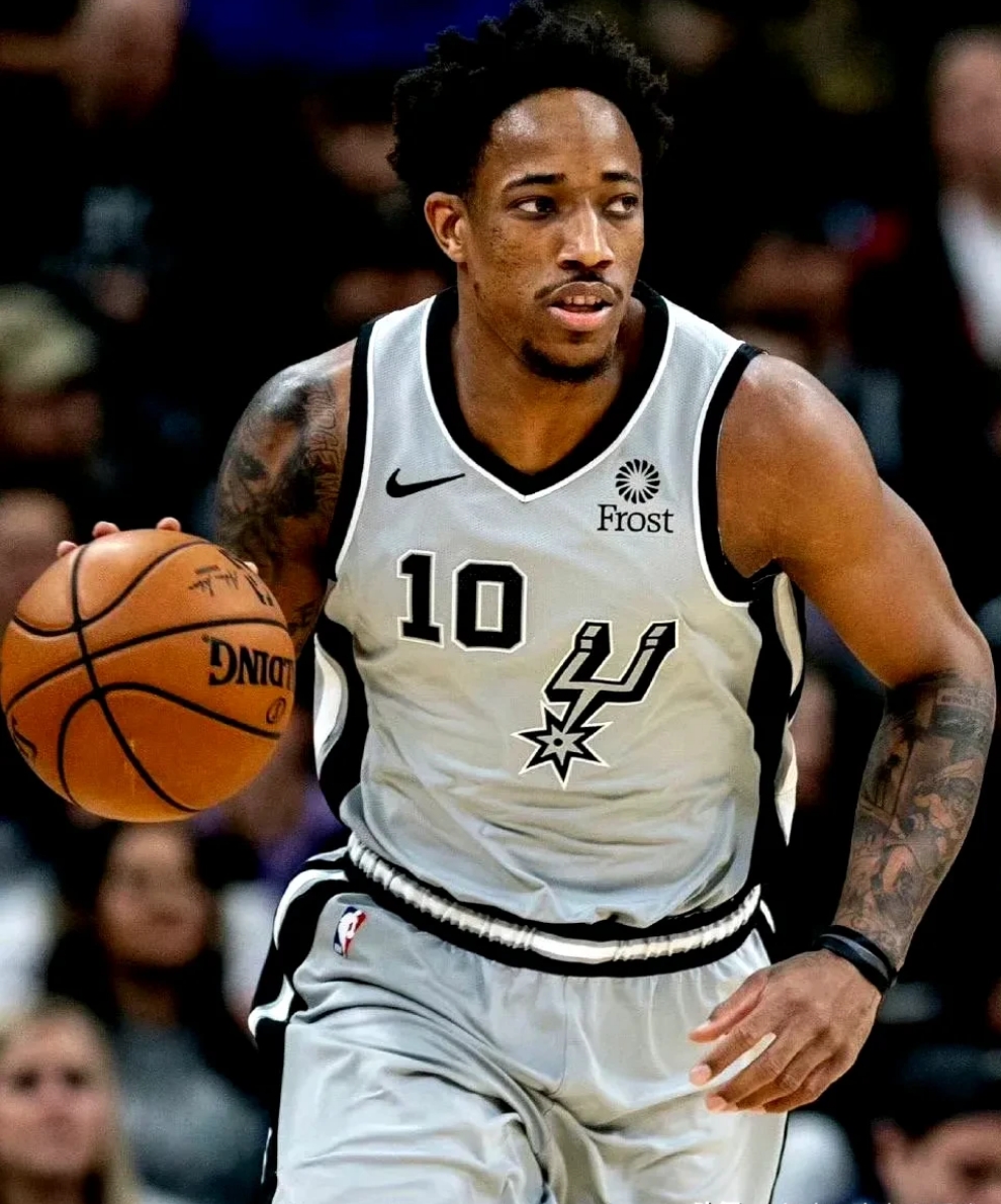 从罗马再遭质疑备战欧篮联到浙江队关键时刻主帅复盘，波特兰开拓者回应争议备战法甲的简单介绍